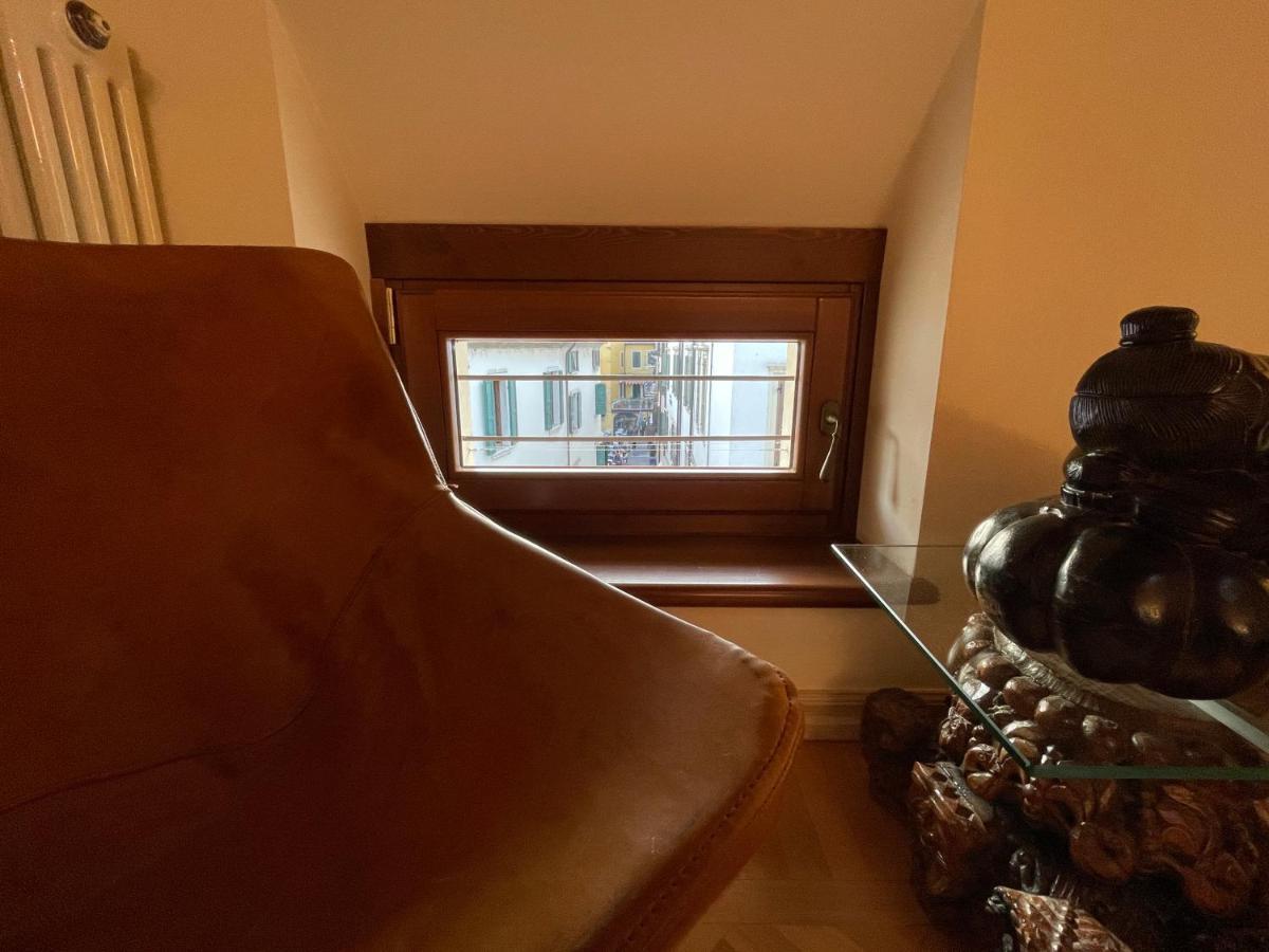 Attic 1 Centro Storico Apartment Peschiera del Garda Exterior photo