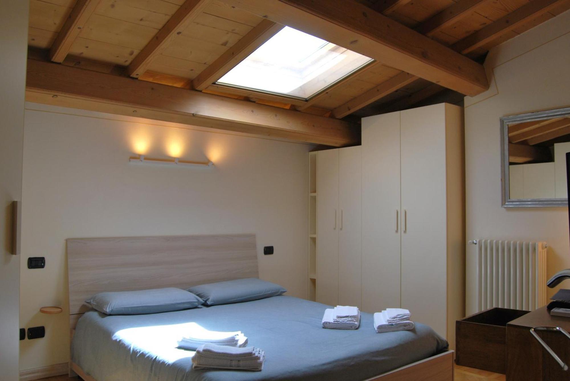 Attic 1 Centro Storico Apartment Peschiera del Garda Exterior photo