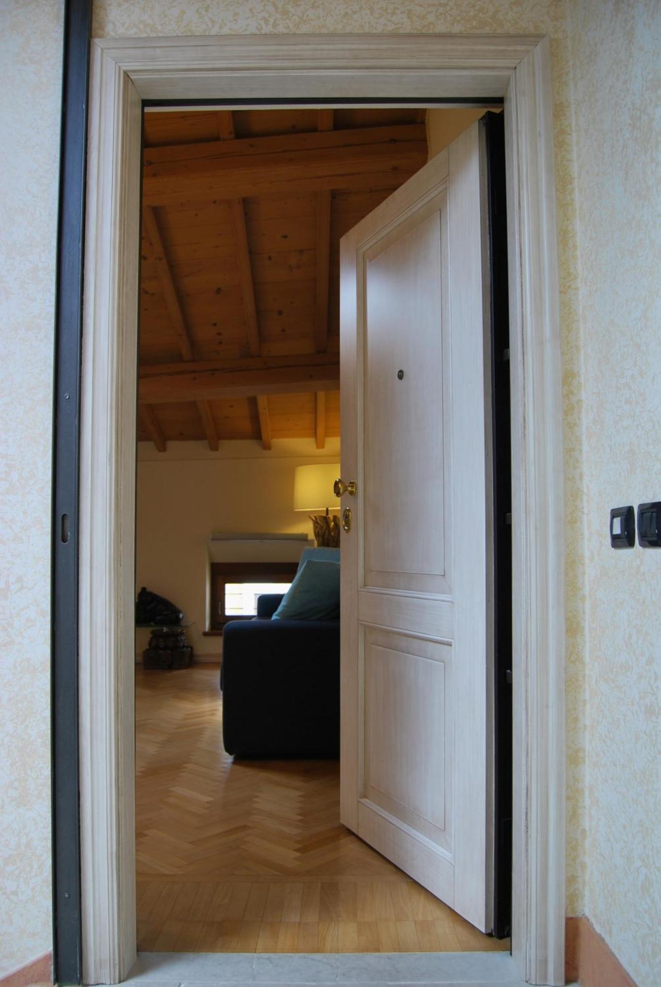 Attic 1 Centro Storico Apartment Peschiera del Garda Exterior photo